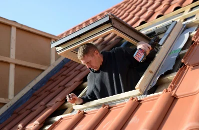 Pose de fenêtres de toit Velux à Roscoff